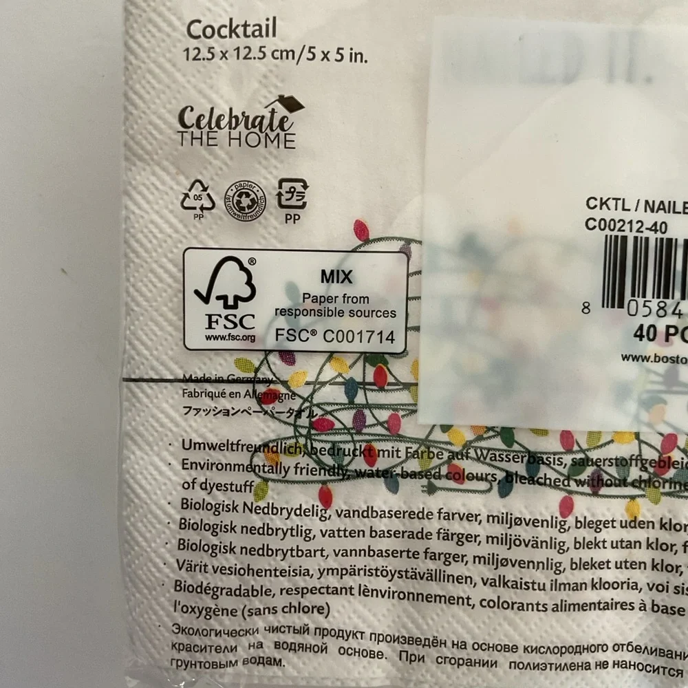 Holiday Cocktail Napkins. NWT